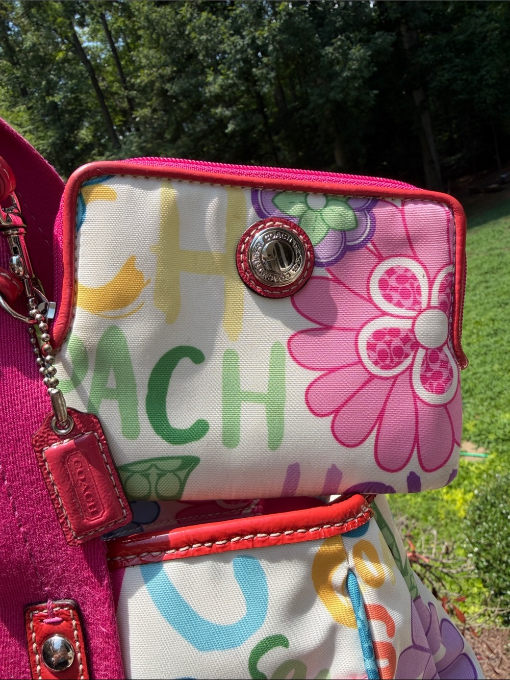 Coach 2010 Y2K Poppy Daisy Multicolor Floral Canvas Tote (full price add DAISY) - Picture 4 of 17